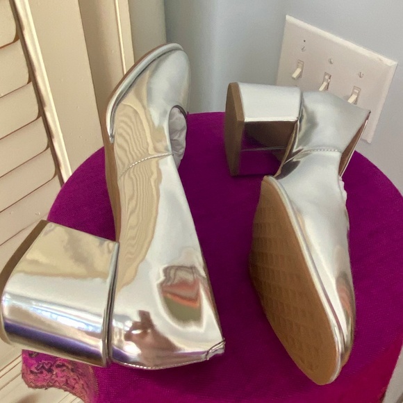 Aerosoles Alae Silver Mirror blicky heel pump NEW - Picture 4 of 13